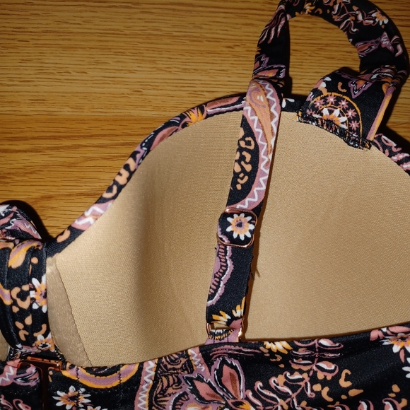 Bikini top with mixed print - Picture 6 of 7